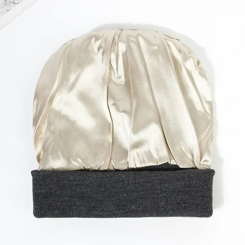 Bonnet d’hiver doublé en satin de soie